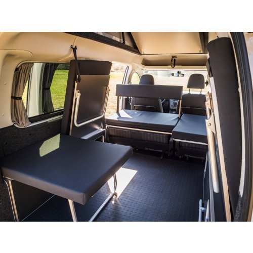 VW Caddy Maxi LR Weekender bed
