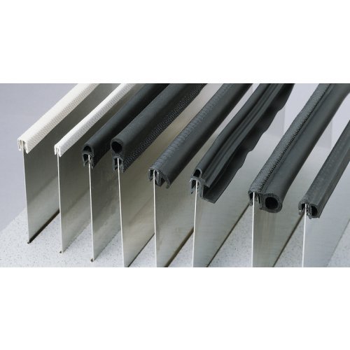 Lip profile for cab cut-out EasyFit T5