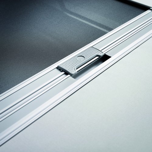 Heki II roof hood / skylight for caravan with bracket stand