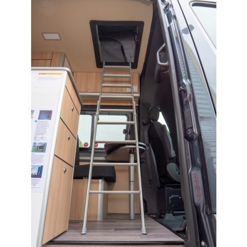 Access ladder for sleeping roofs