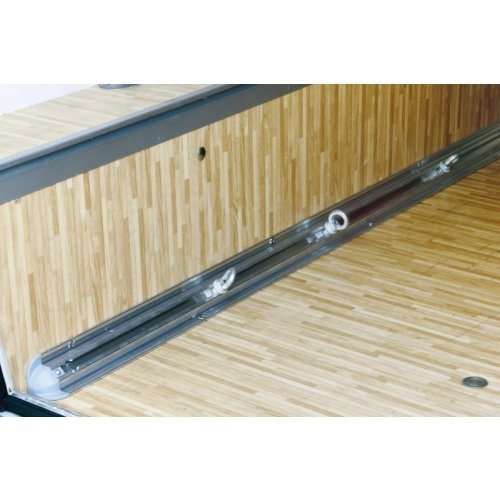 Corner mounting set for the rear garage