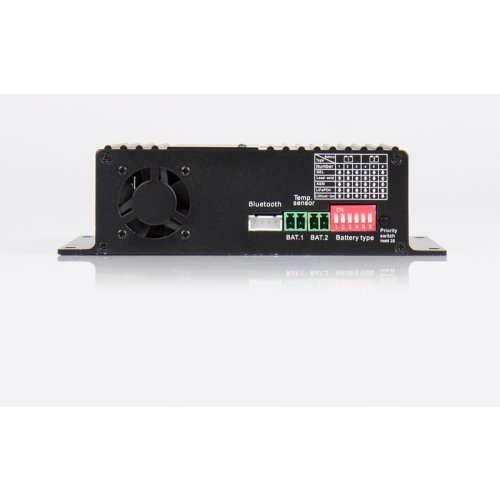 MPPT solar charge controller DualController 30 A