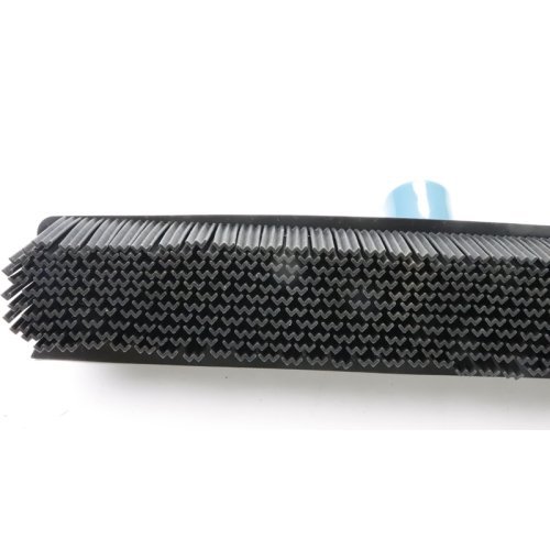 Universal broom with W silicone bristles