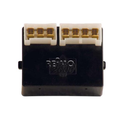 Switch box for retraction of the step at the touch of a button