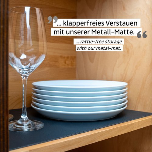 2 magnetic porcelain plates