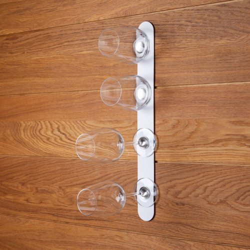 Magnetic strip with anti-slip coating