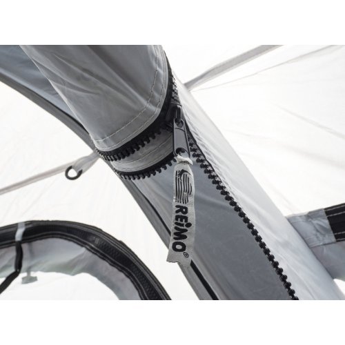 Inflatable universal rear tent UniVan Air