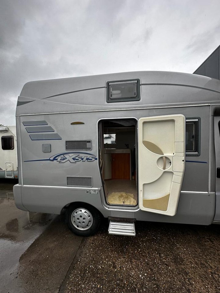 Hymer Exsis